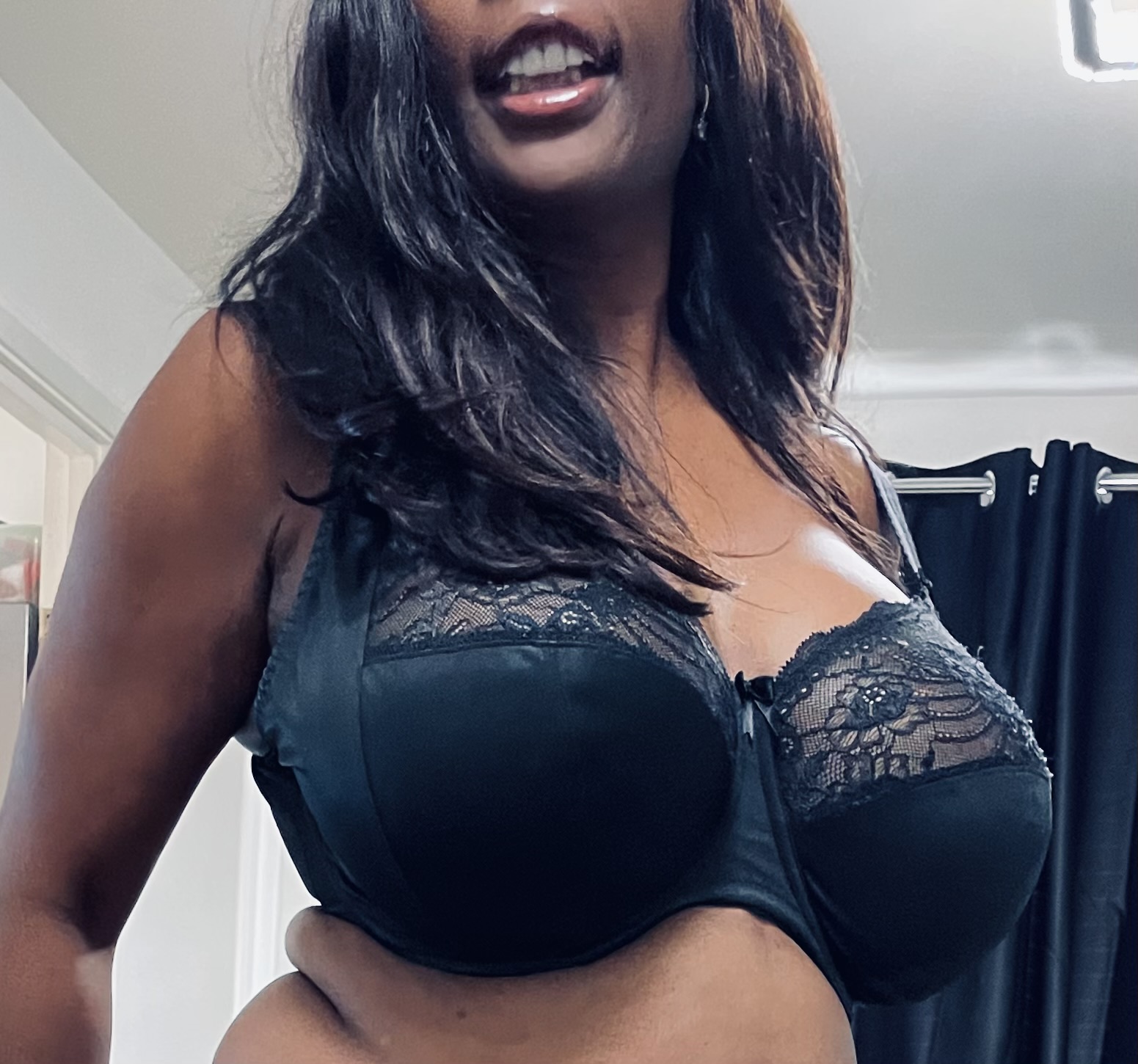 Bra (Brassiere)